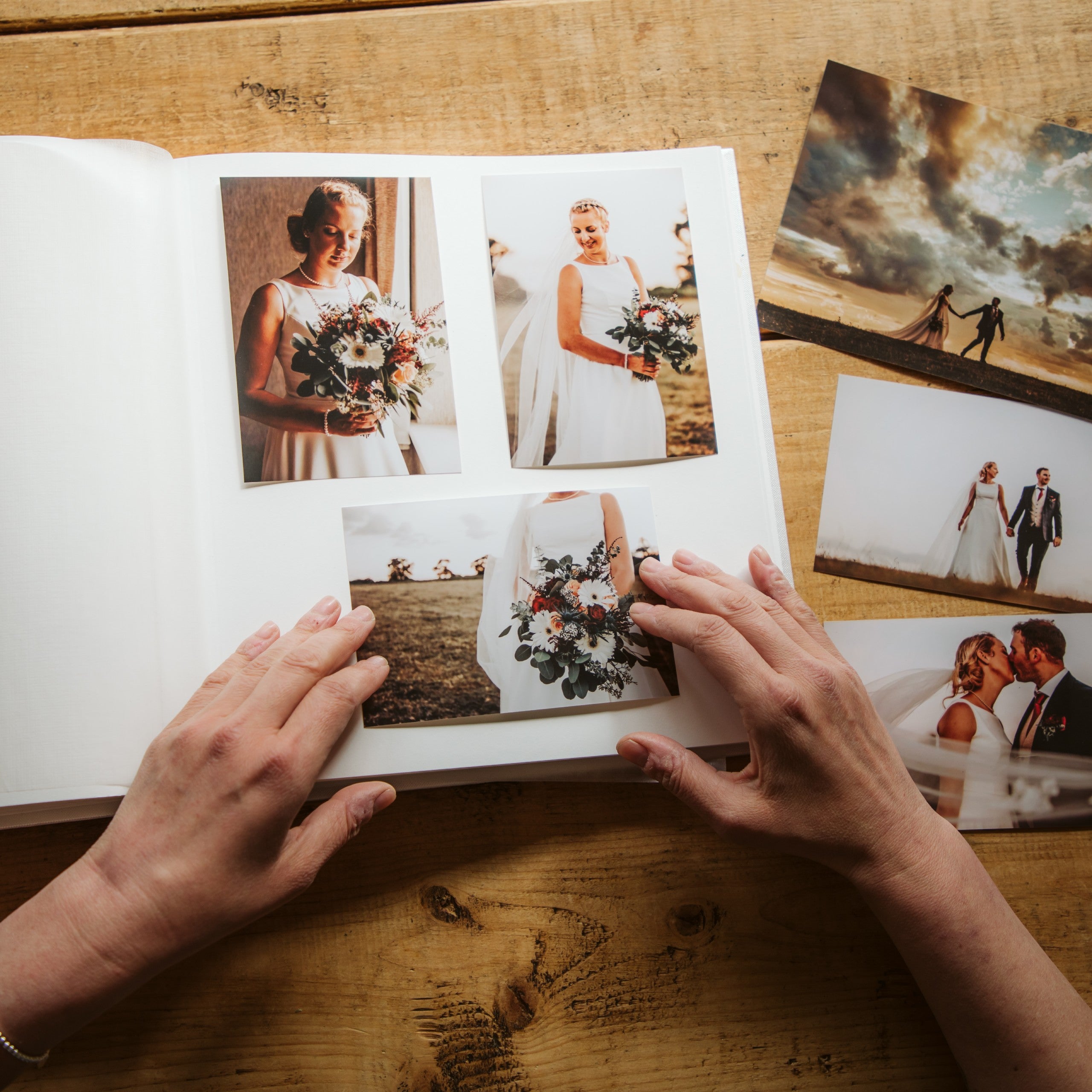 Wedding photograph albums: personalised & plain photo albums - Stori