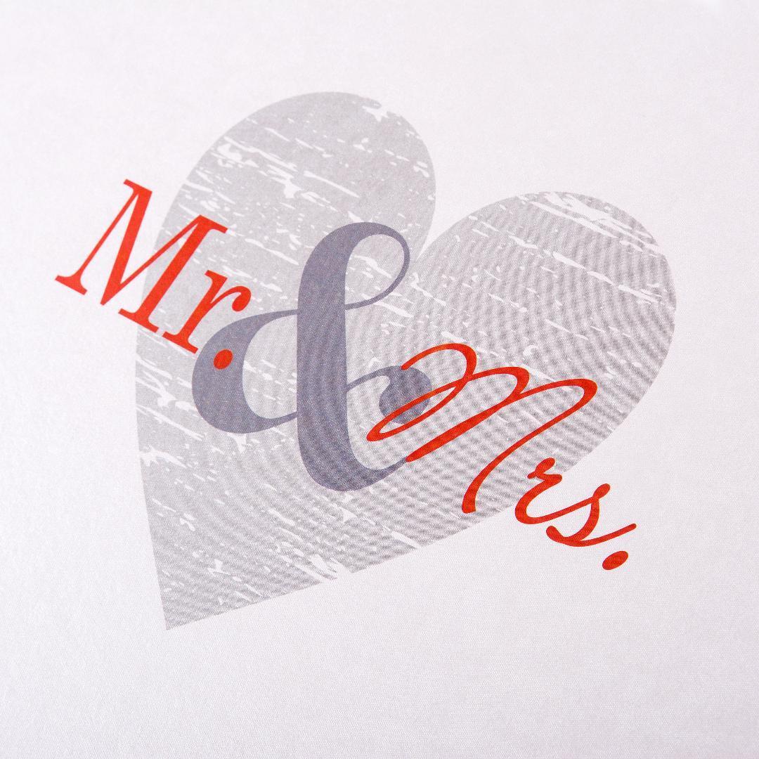 mr-mrs-wedding-guestbook-2